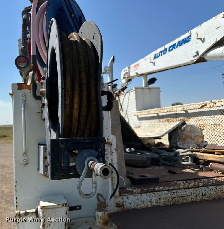 image for item DN0738 1986 Kenworth  T600A utility / service truck