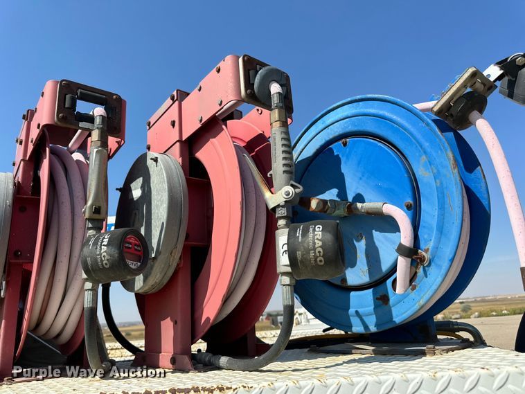 image for item DN0738 1986 Kenworth  T600A utility / service truck