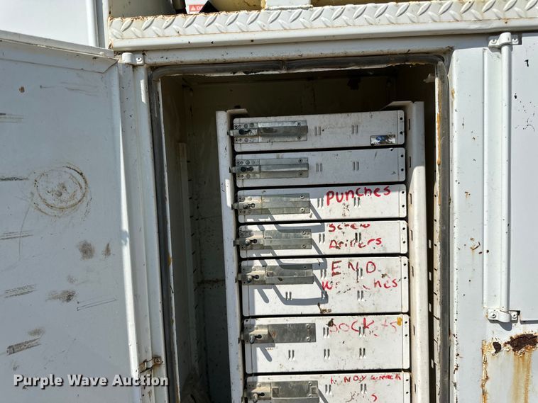 image for item DN0738 1986 Kenworth  T600A utility / service truck