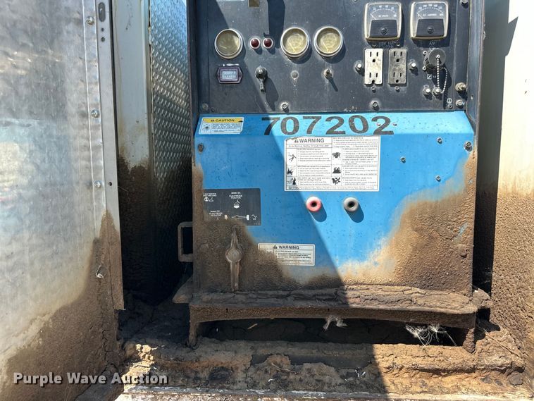 image for item DN0738 1986 Kenworth  T600A utility / service truck