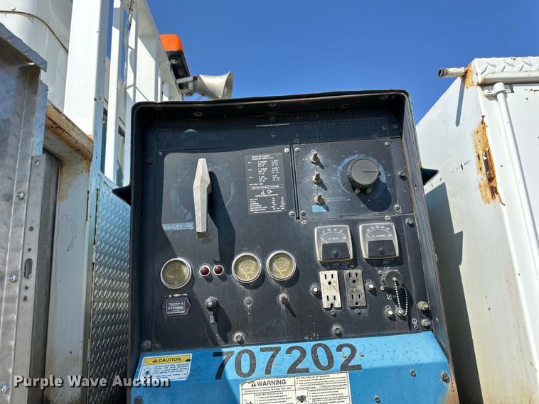 image for item DN0738 1986 Kenworth  T600A utility / service truck