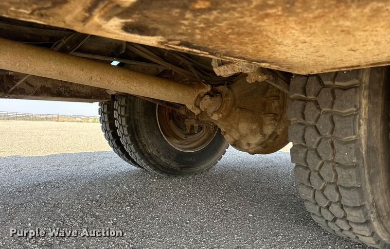 image for item DN0738 1986 Kenworth  T600A utility / service truck