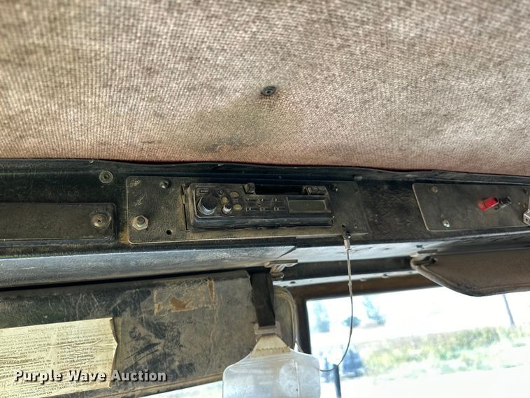 image for item DN0738 1986 Kenworth  T600A utility / service truck