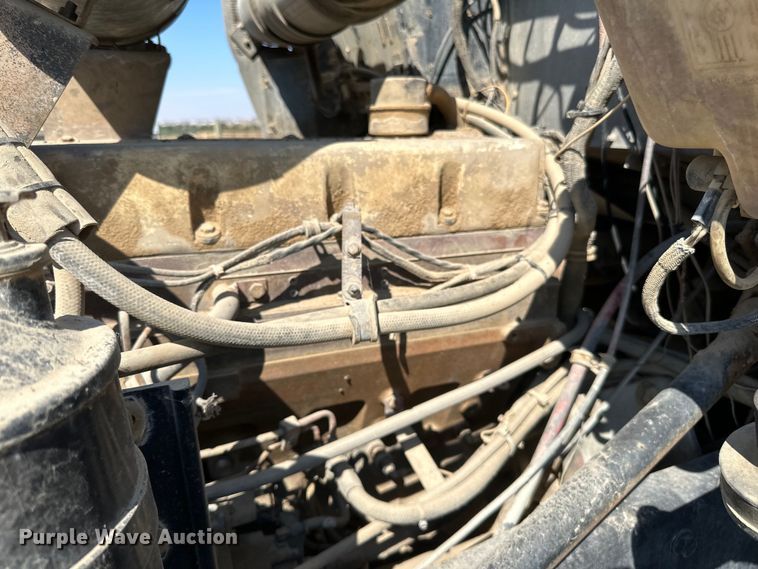 image for item DN0738 1986 Kenworth  T600A utility / service truck