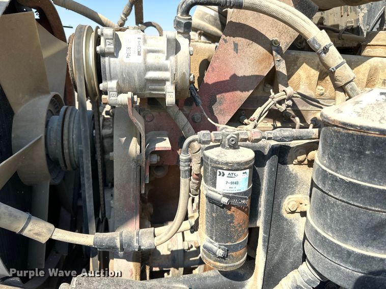 image for item DN0738 1986 Kenworth  T600A utility / service truck