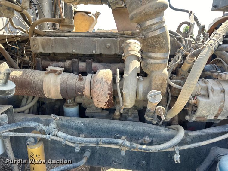 image for item DN0738 1986 Kenworth  T600A utility / service truck