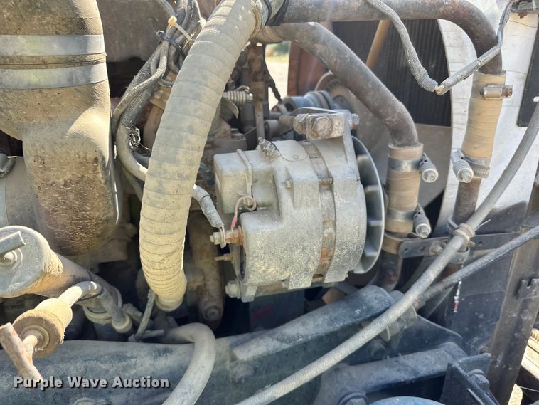 image for item DN0738 1986 Kenworth  T600A utility / service truck