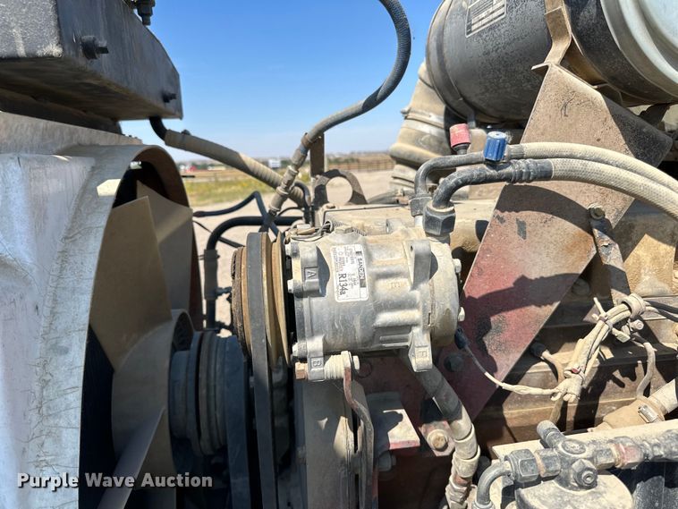 image for item DN0738 1986 Kenworth  T600A utility / service truck