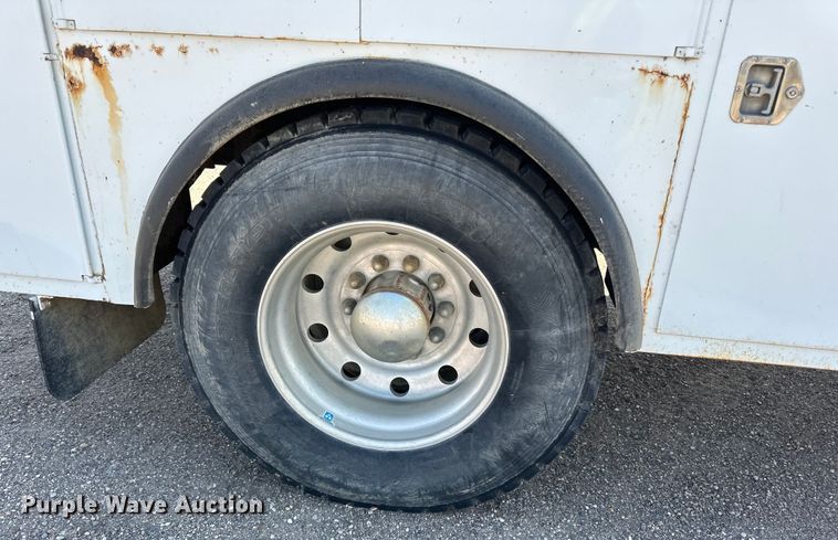 image for item DN0738 1986 Kenworth  T600A utility / service truck