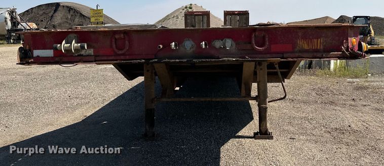 image for item DN0739 2001 Talbert equipment trailer