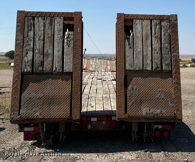 image for item DN0739 2001 Talbert equipment trailer