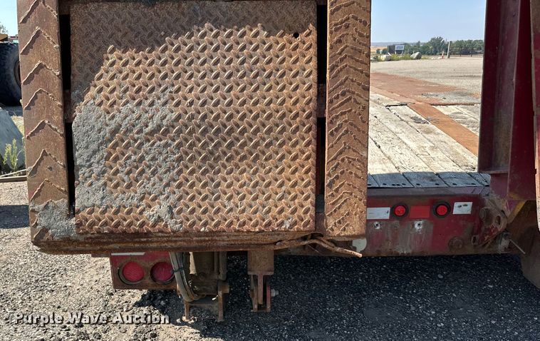 image for item DN0739 2001 Talbert equipment trailer