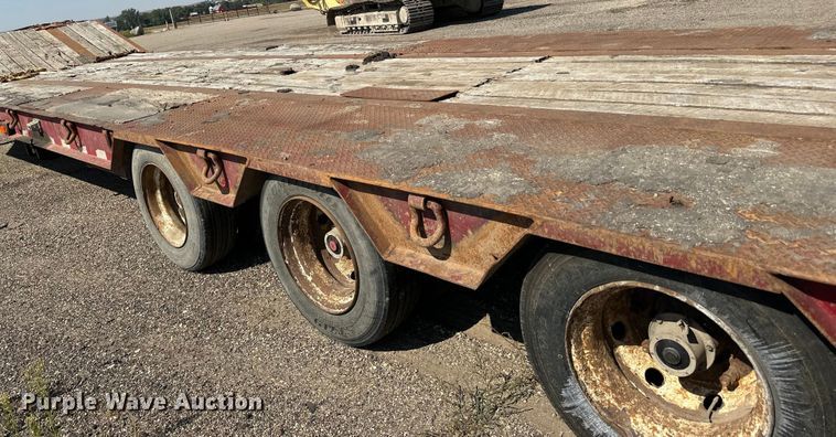 image for item DN0739 2001 Talbert equipment trailer