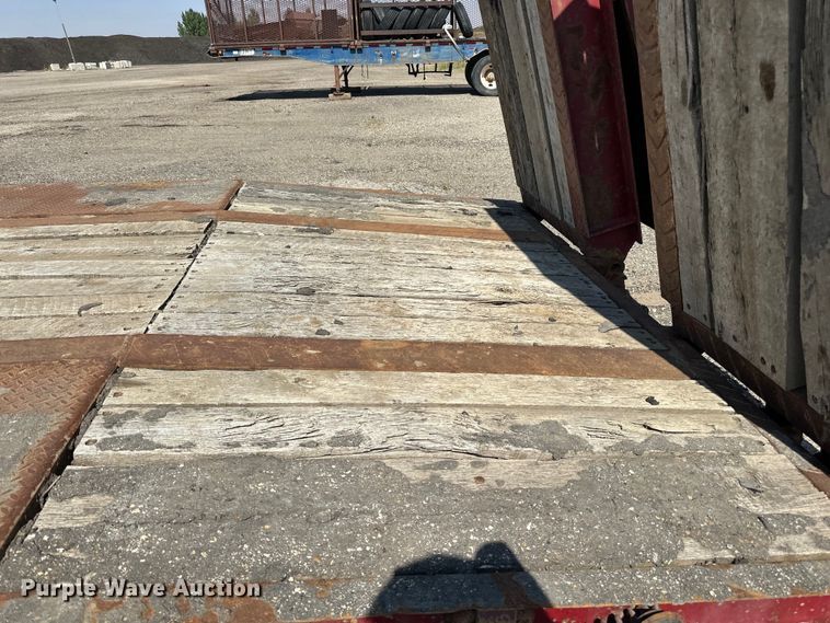 image for item DN0739 2001 Talbert equipment trailer