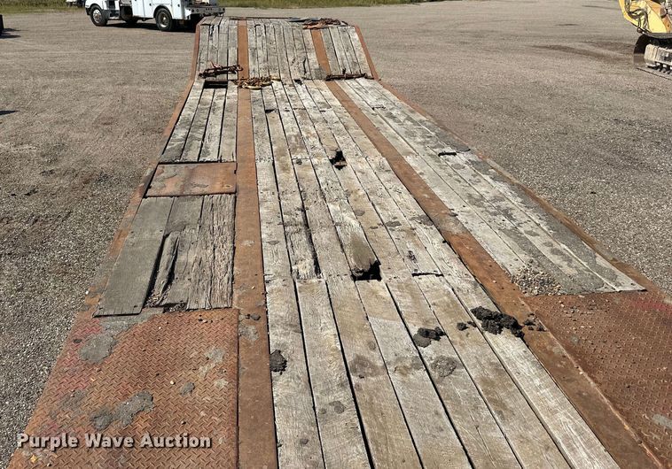 image for item DN0739 2001 Talbert equipment trailer