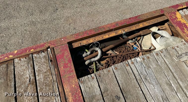 image for item DN0739 2001 Talbert equipment trailer