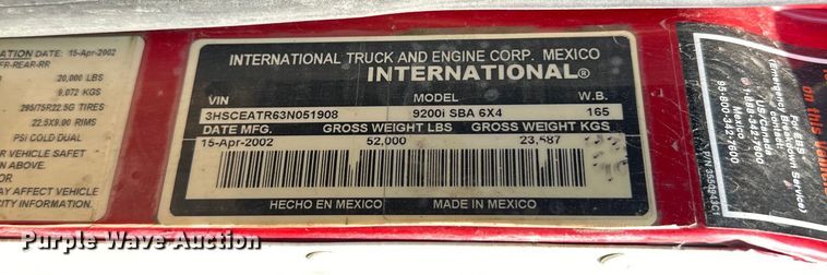image for item DN0740 2003 International  9200i semi truck