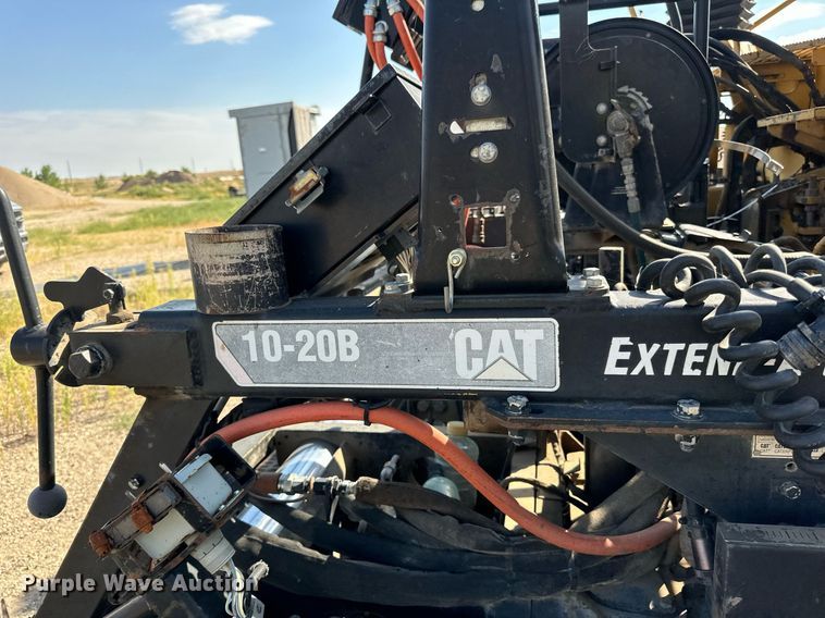 image for item DN0741 2011 Caterpillar  AP1055D paver