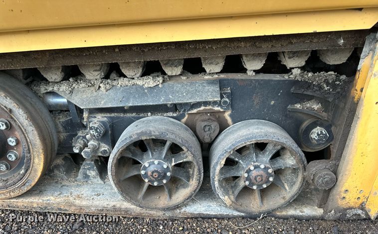 image for item DN0741 2011 Caterpillar  AP1055D paver