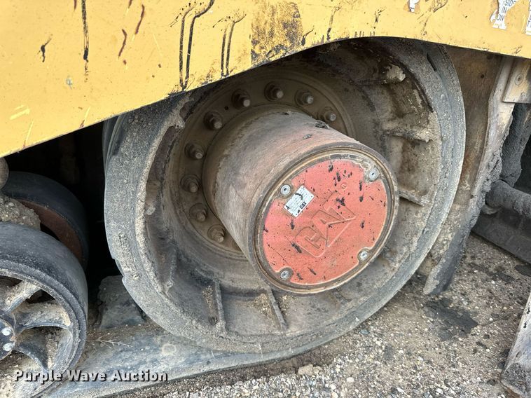 image for item DN0741 2011 Caterpillar  AP1055D paver