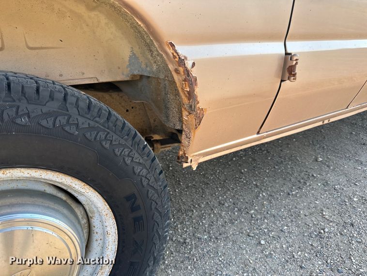 image for item DN0743 1998 Ford  E350 van