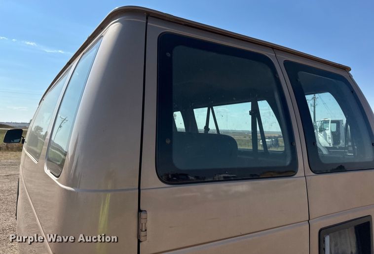 image for item DN0743 1998 Ford  E350 van