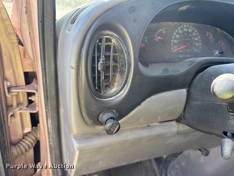 image for item DN0743 1998 Ford  E350 van