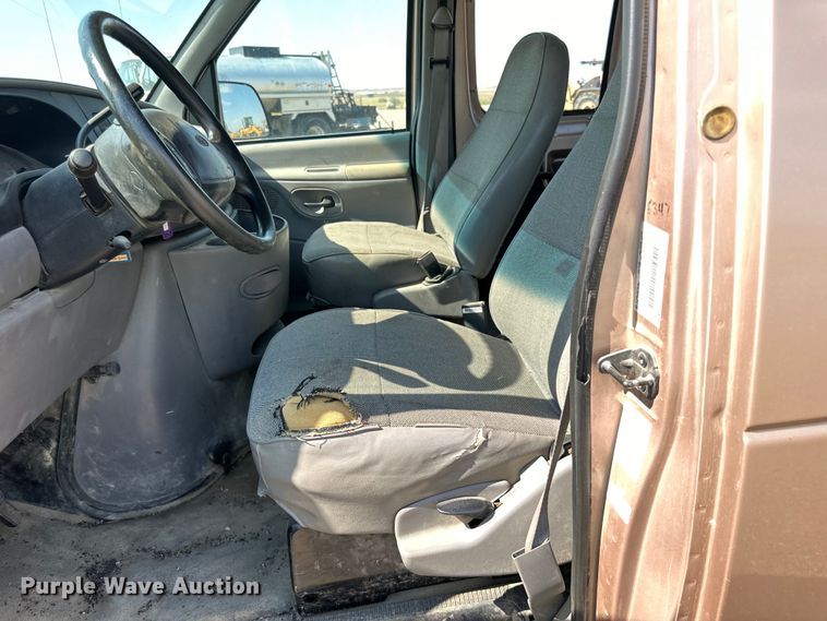 image for item DN0743 1998 Ford  E350 van