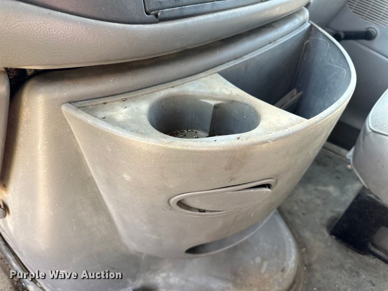 image for item DN0743 1998 Ford  E350 van