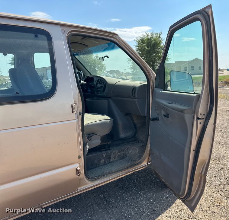 image for item DN0743 1998 Ford  E350 van