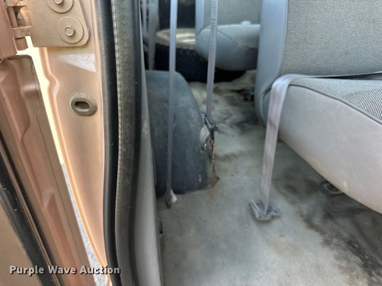 image for item DN0743 1998 Ford  E350 van