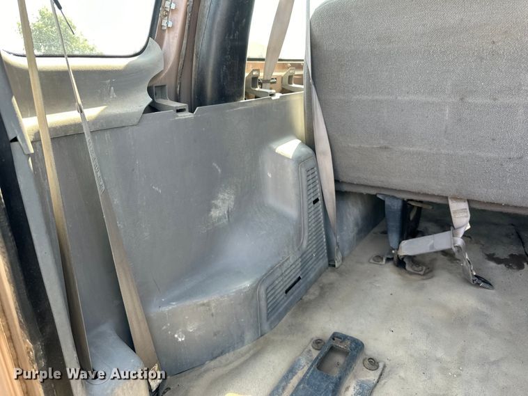 image for item DN0743 1998 Ford  E350 van