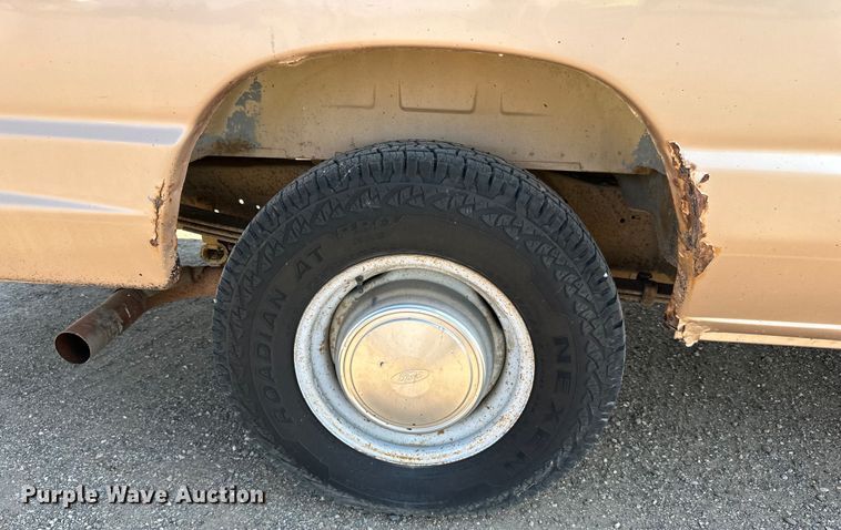 image for item DN0743 1998 Ford  E350 van