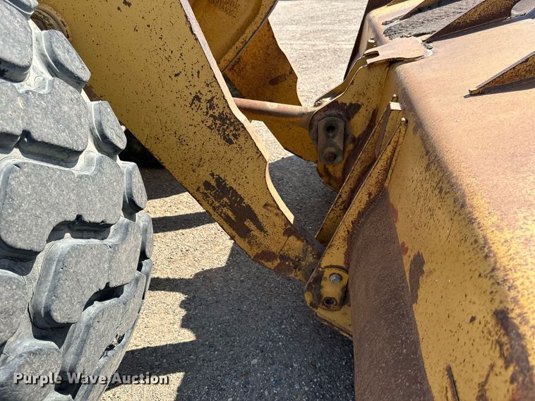 image for item DN0744 1998 Caterpillar  950F Series II wheel loader