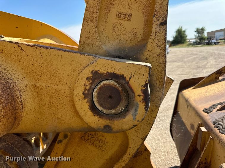 image for item DN0744 1998 Caterpillar  950F Series II wheel loader