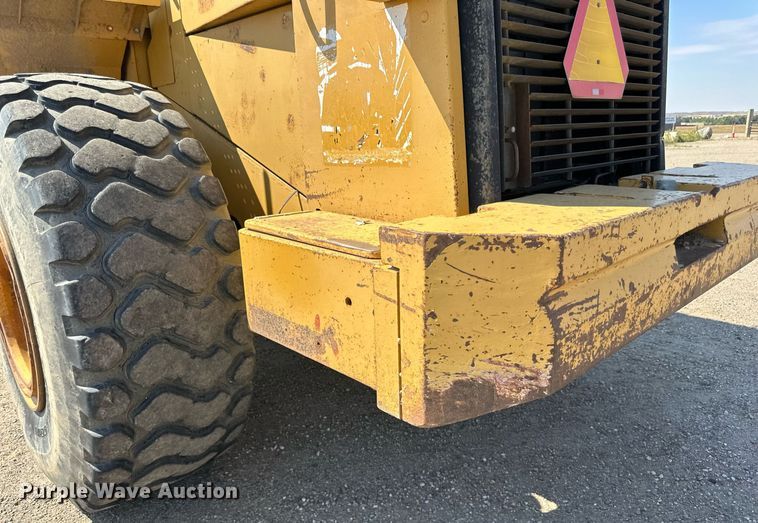 image for item DN0744 1998 Caterpillar  950F Series II wheel loader