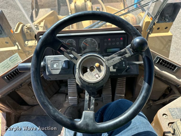 image for item DN0744 1998 Caterpillar  950F Series II wheel loader