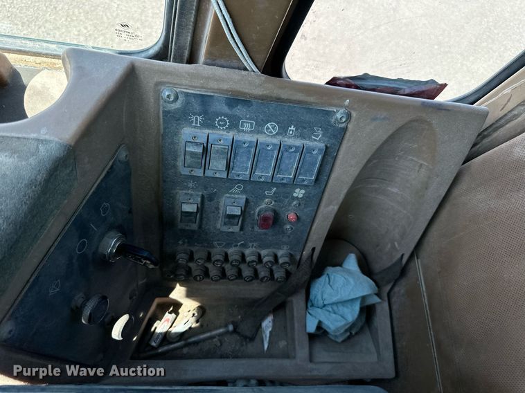 image for item DN0744 1998 Caterpillar  950F Series II wheel loader