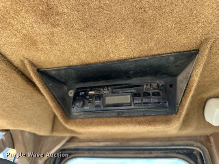 image for item DN0744 1998 Caterpillar  950F Series II wheel loader