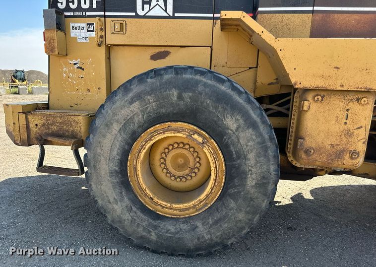 image for item DN0744 1998 Caterpillar  950F Series II wheel loader