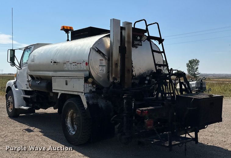 image for item DN0745 2005 Sterling  L7500 oil distributor truck