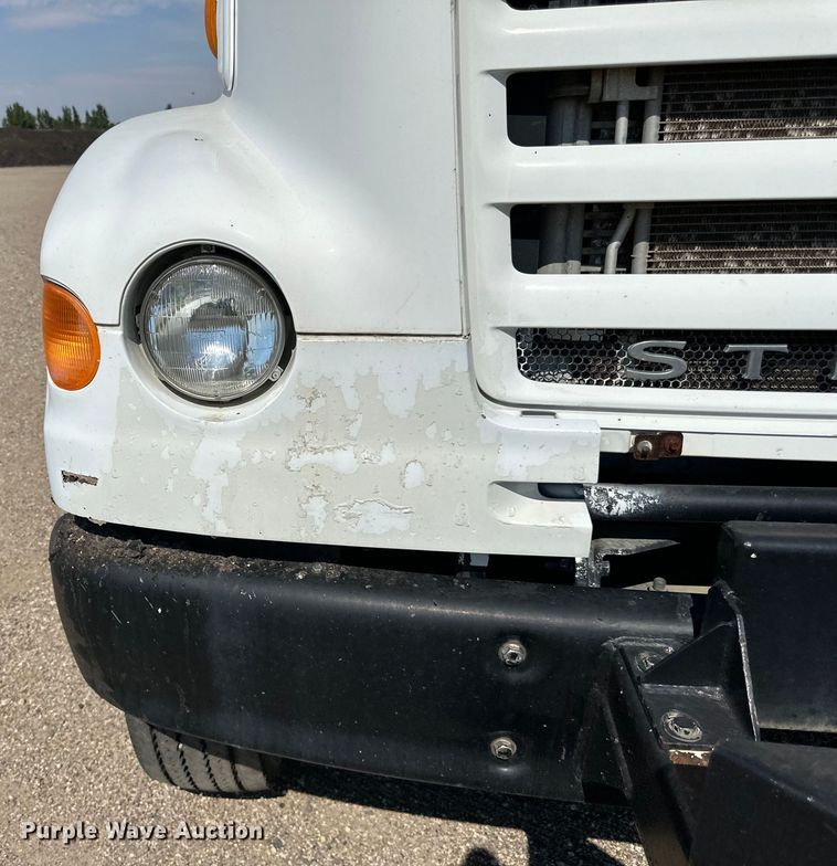 image for item DN0745 2005 Sterling  L7500 oil distributor truck