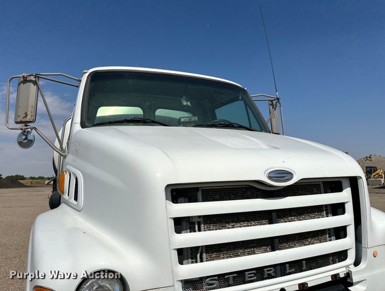 image for item DN0745 2005 Sterling  L7500 oil distributor truck