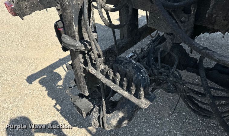 image for item DN0745 2005 Sterling  L7500 oil distributor truck