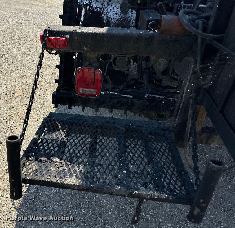 image for item DN0745 2005 Sterling  L7500 oil distributor truck