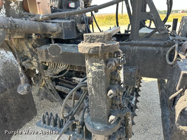 image for item DN0745 2005 Sterling  L7500 oil distributor truck