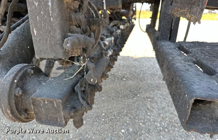 image for item DN0745 2005 Sterling  L7500 oil distributor truck