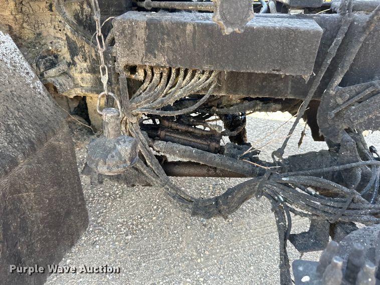 image for item DN0745 2005 Sterling  L7500 oil distributor truck