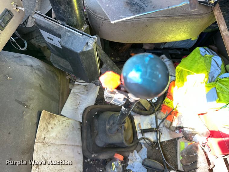 image for item DN0745 2005 Sterling  L7500 oil distributor truck