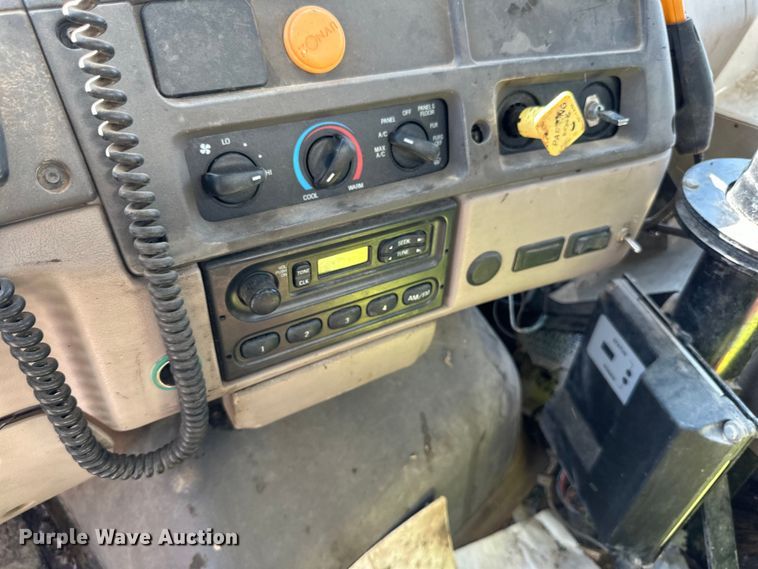 image for item DN0745 2005 Sterling  L7500 oil distributor truck